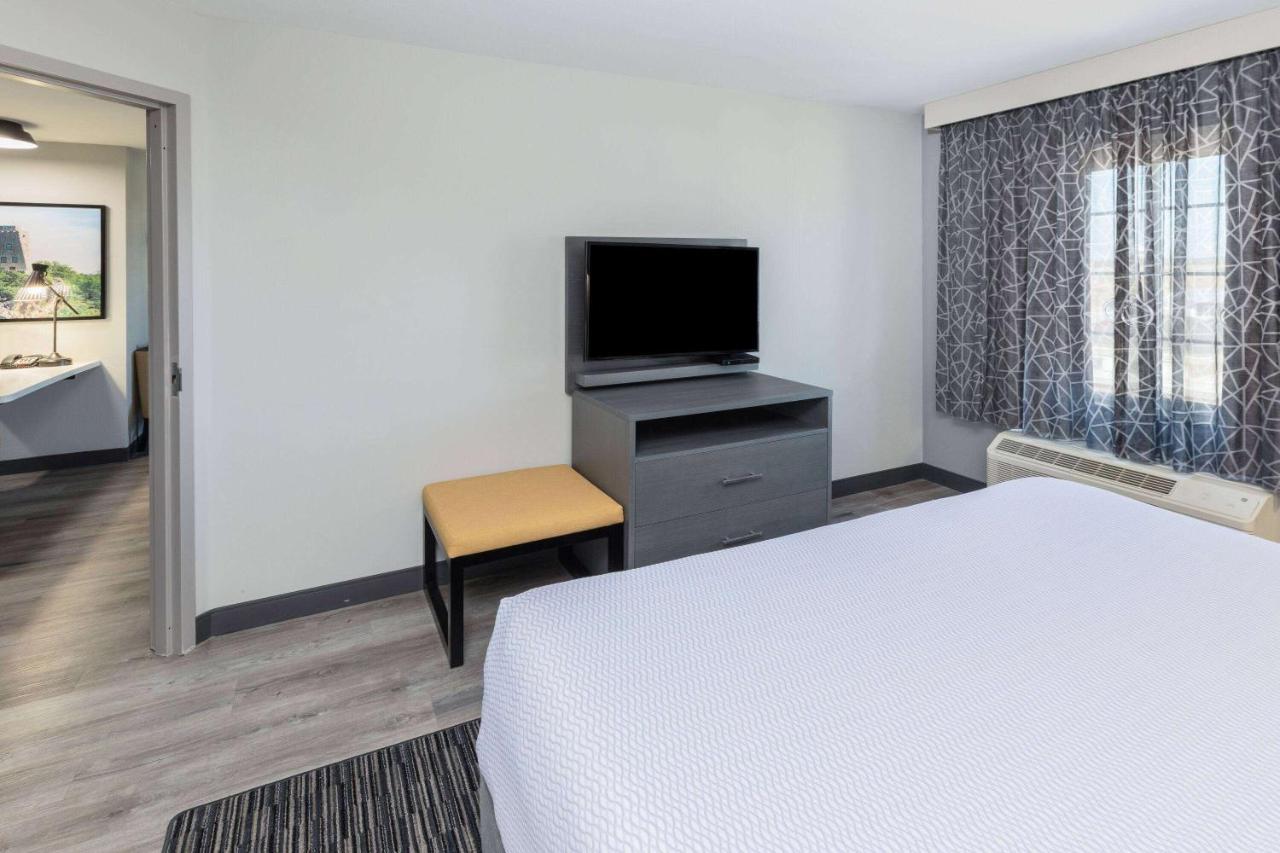 La Quinta Inn & Suites By Wyndham Ardmore Dış mekan fotoğraf
