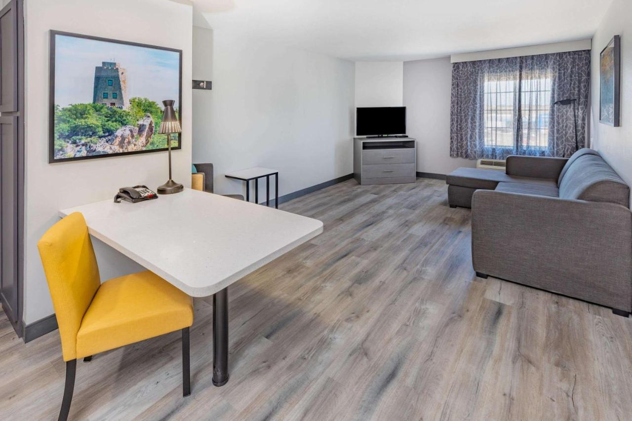 La Quinta Inn & Suites By Wyndham Ardmore Dış mekan fotoğraf